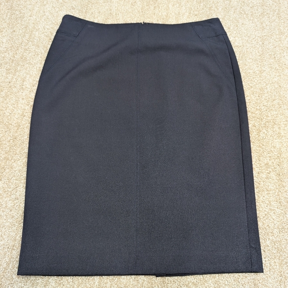 Loft navy blue skirt - Picture 1 of 7